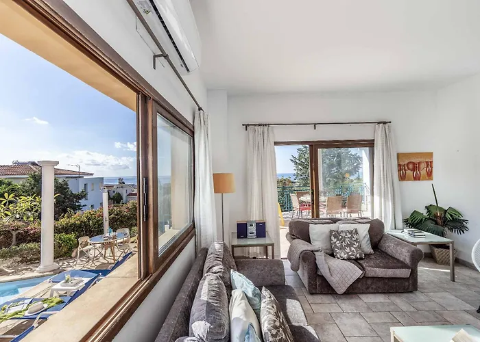 Vila Apollon Dionysus *