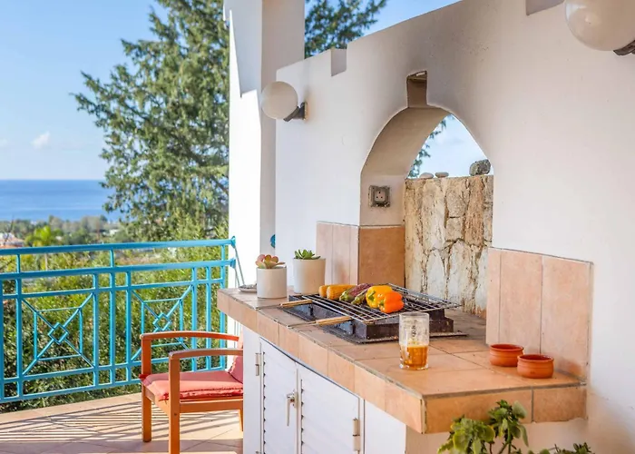 Vila Apollon Dionysus *